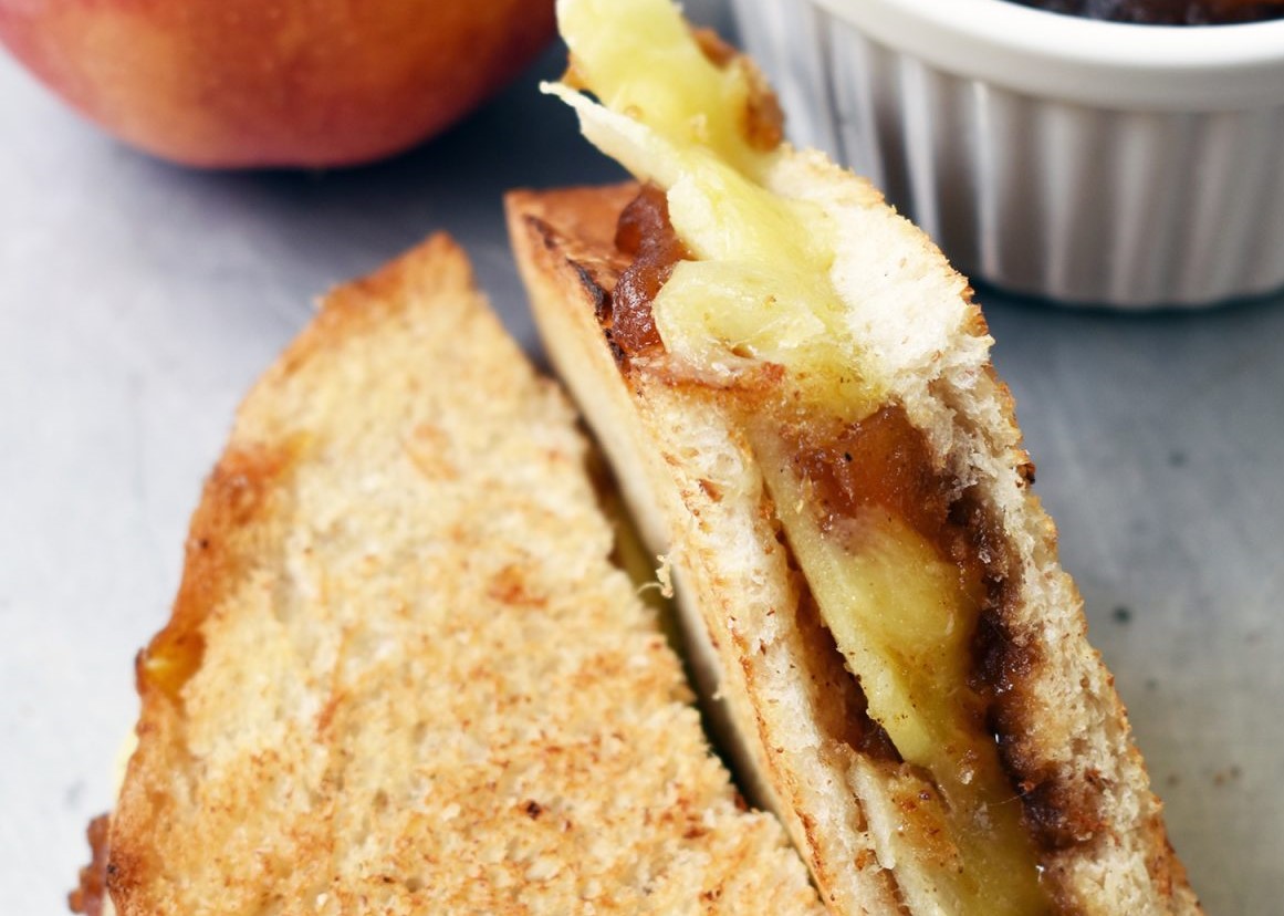 Slather Your Grilled Cheese With Homemade Apple Butter