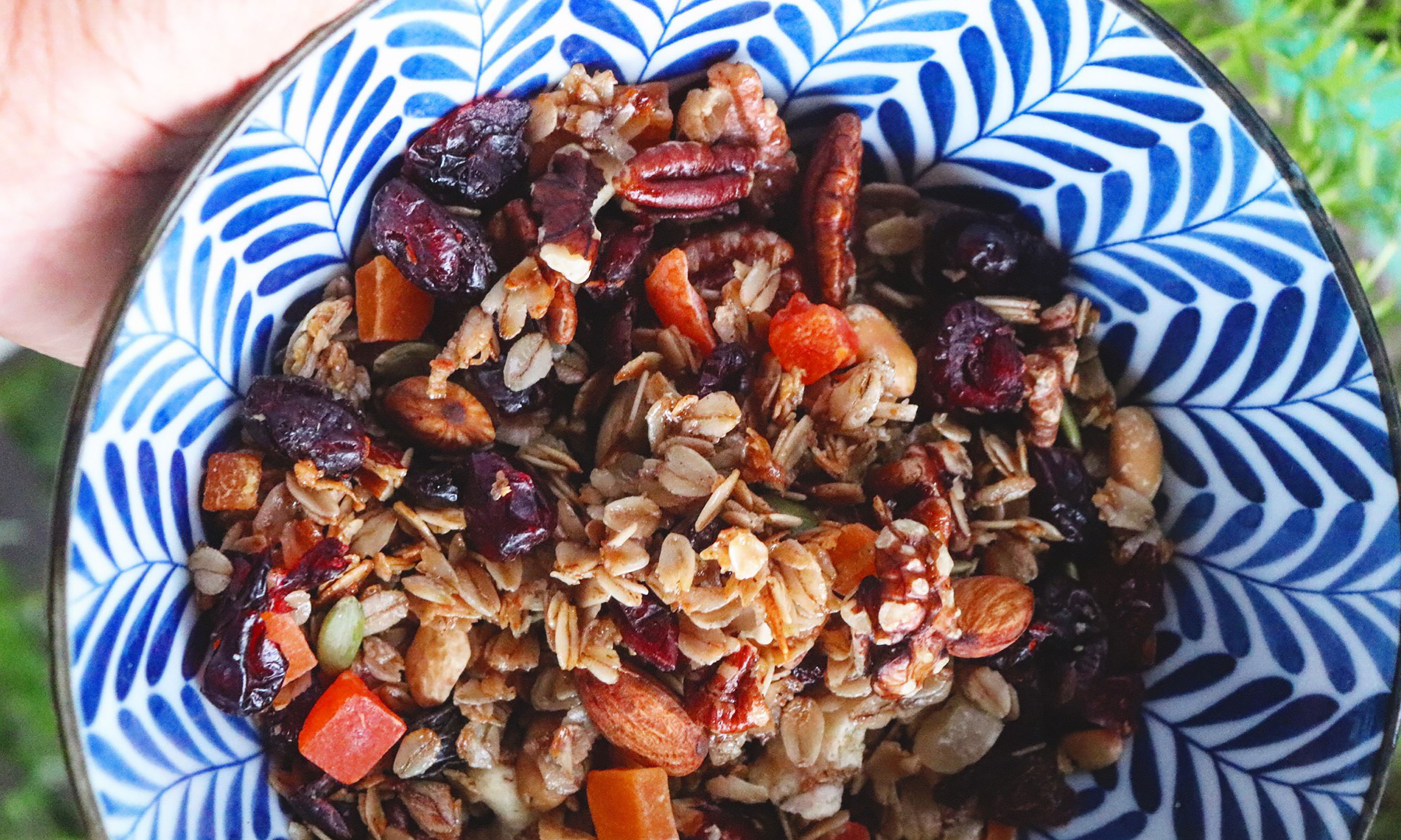 Bake Oats And Nuts For Yummy, Gourmet Granola