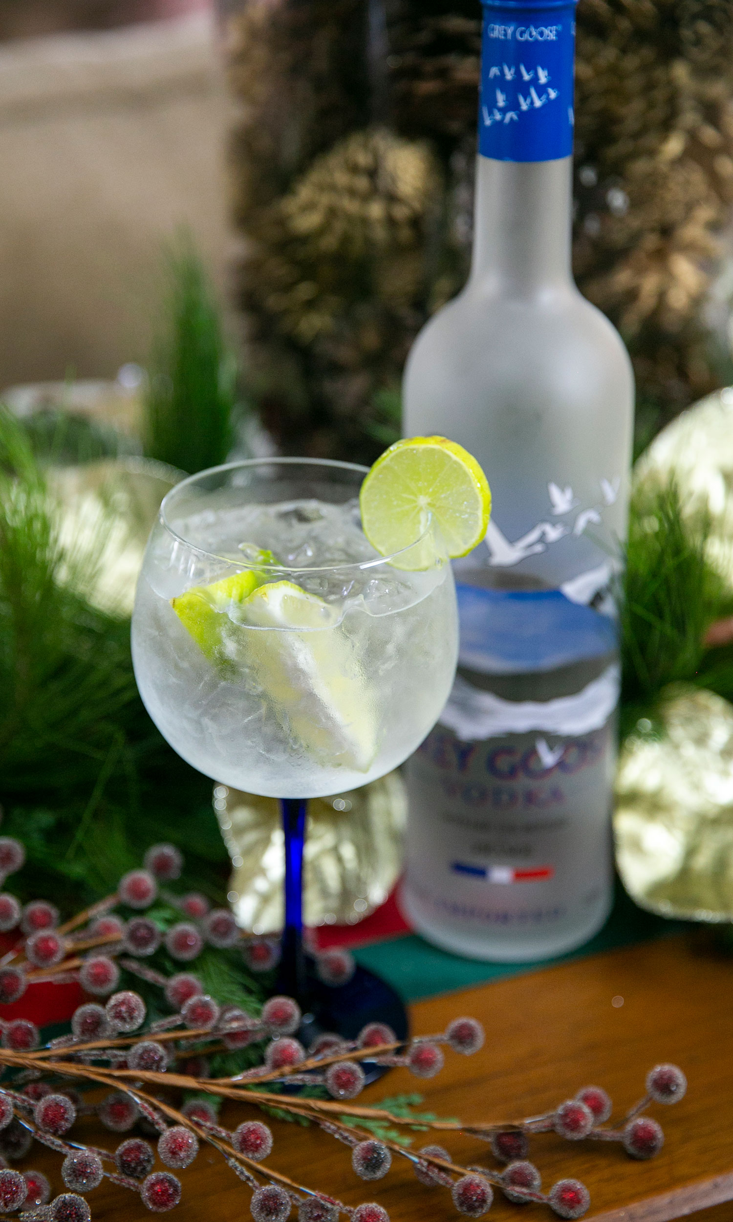 Mix Le Grand Fizz This Season For The Perfect Christmas Cocktail